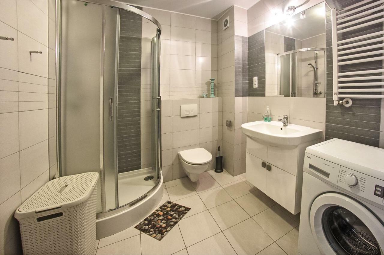Apartament Kapitanski Bursztynowe Komnaty Darłówko Exterior foto